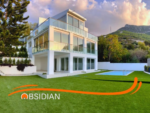 Platform Portfolio Cover Template 16